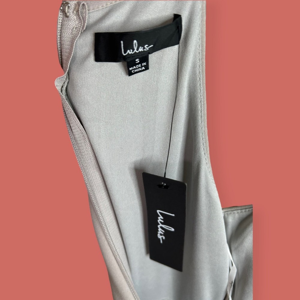 🩶 NWT LULU'S IRRESISTIBLE CHARM GREY MIDI A-LINE FIT & FLARE SZ S SOLD OUT - Picture 12 of 12
